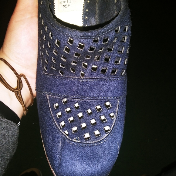 Shoes - Picture 5 of 5